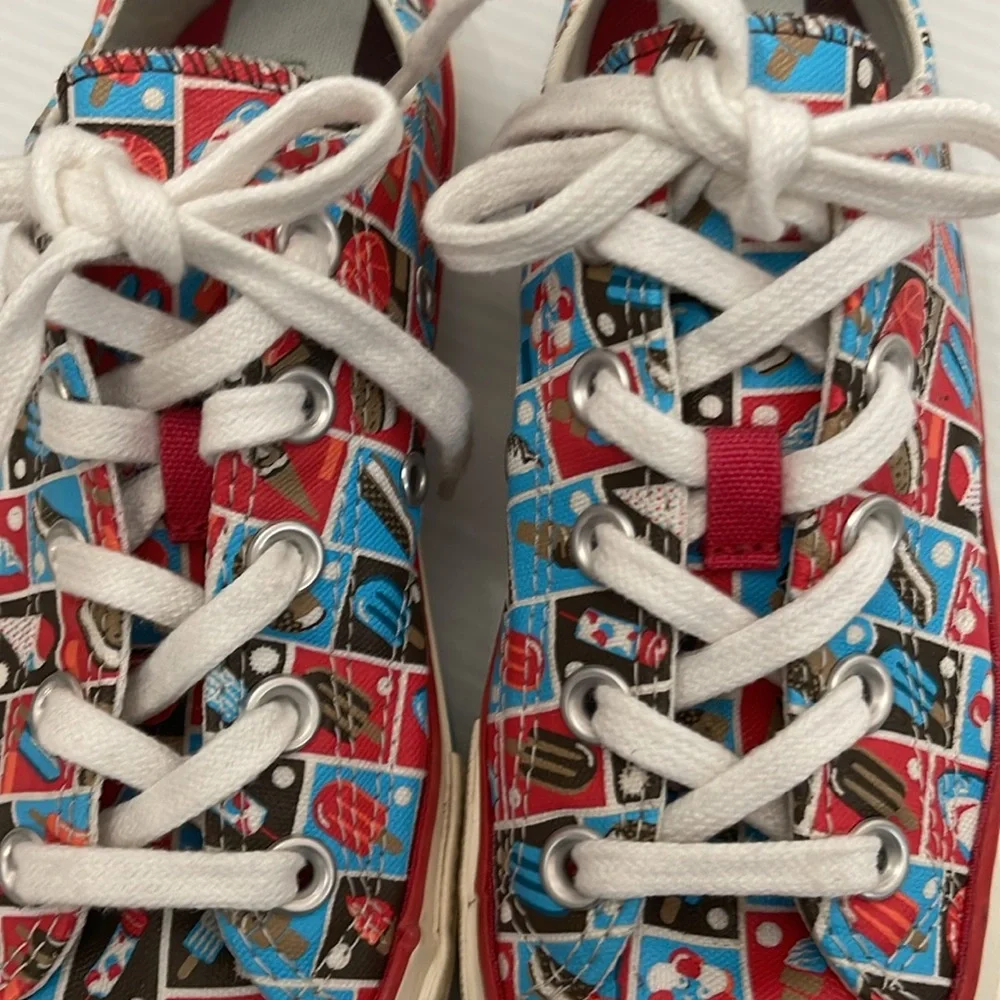 CONVERSE CHUCK TAYLOR ALL STAR “FROZEN TREAT” SNEAKERS KIDS SIZE 4Y